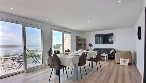 Guesthouse 'Île Rouzic' with Sea View and Wi-Fi