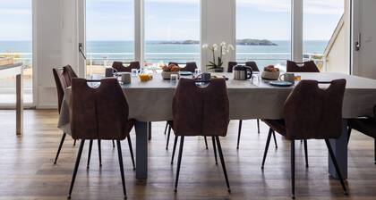 Maison d'hôtes « Île Rouzic » avec vue sur mer et Wi-Fi