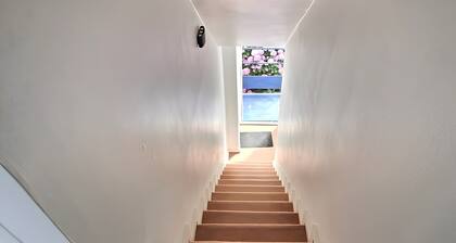 Guesthouse 'Ile Rouzic' with Sea View and Wi-Fi