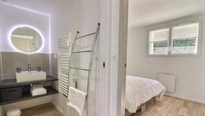 Bügeleisen/Bügelbrett, WLAN