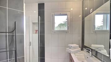 Dusche, Haartrockner