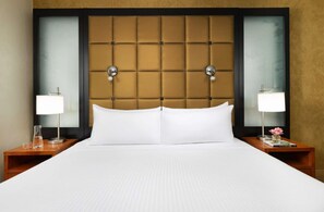 Schreibtisch, Bügeleisen/Bügelbrett, WLAN, Bettwäsche