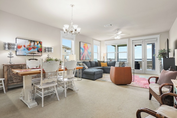 Large and open living area.