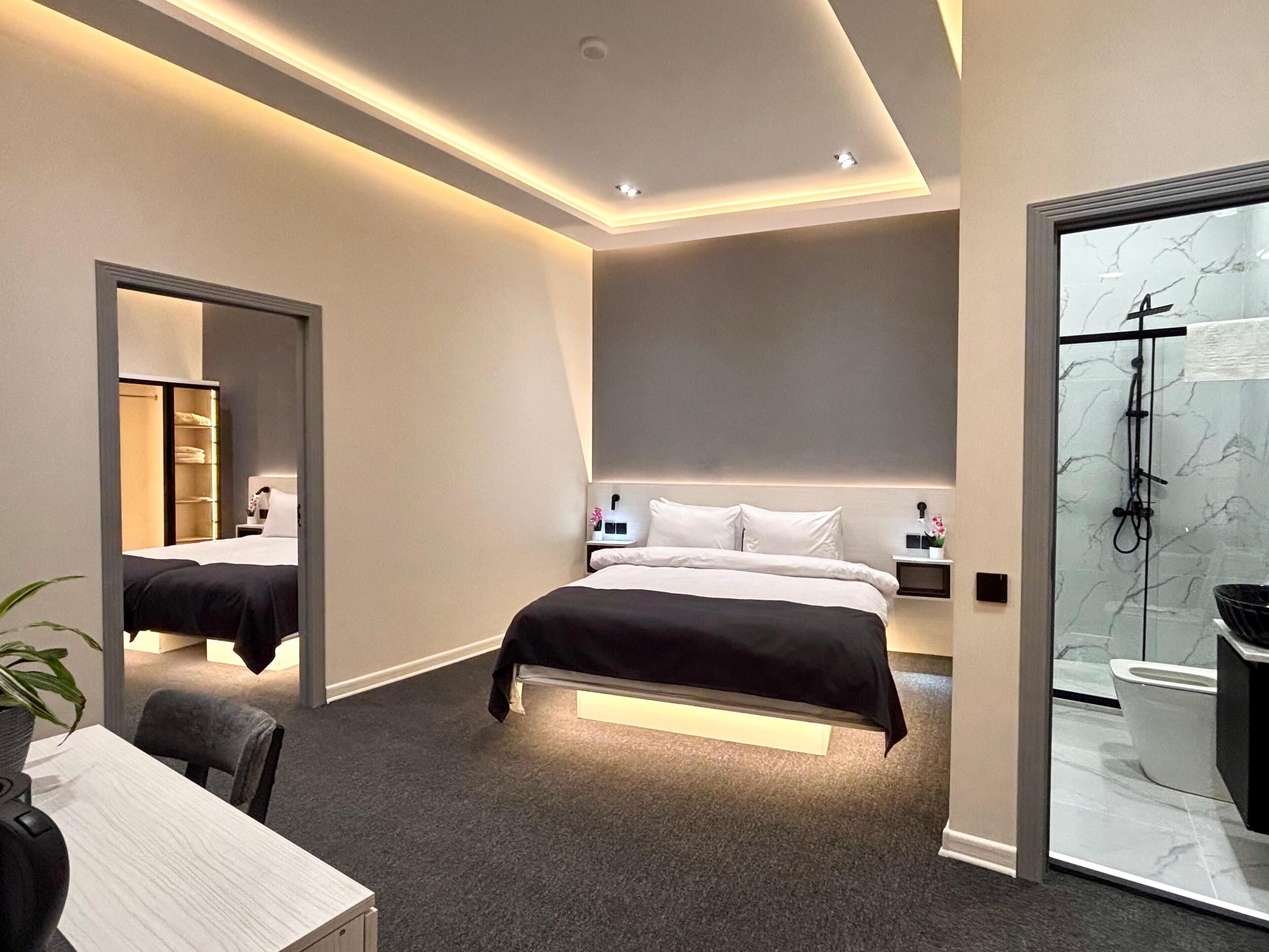 Caja de seguridad en la habitación y cortinas blackout 