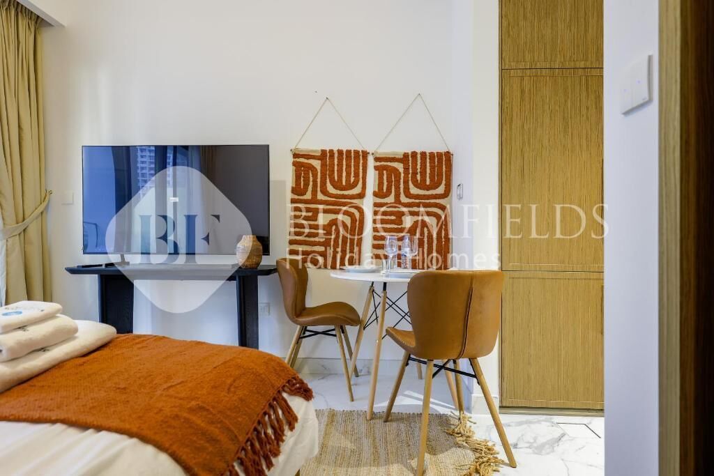 مكواة/لوح كي وواي فاي مجانًا