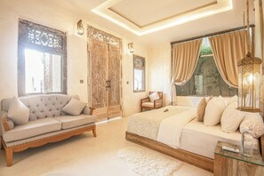 Free WiFi - Stylish Villa Uluwatu | Enclosed Living & AC (Uluwatu)