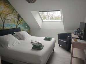 1 chambre, fer et planche à repasser, Wi-Fi, literie fournie