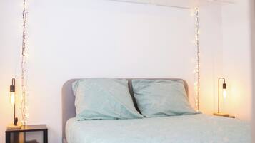 熨斗/熨衣板、WiFi、床单