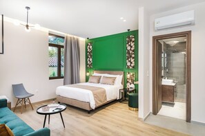1 bedroom, desk, WiFi, bed sheets - Mountain Escape in Axos-Cozy Apt With All the essentials for a perfect stay (Axus, Mylopotamos)