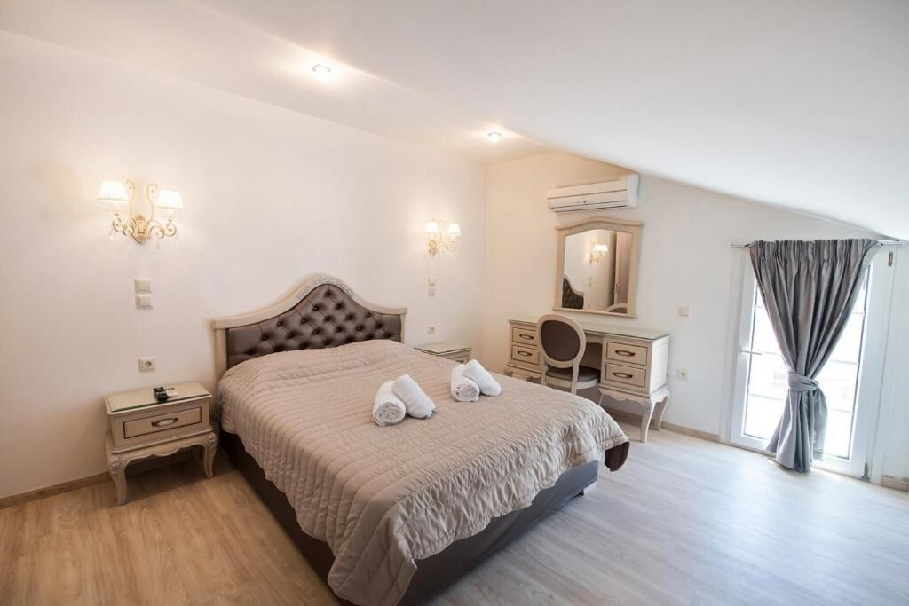 خزنة داخل الغرفة وواي فاي مجانًا