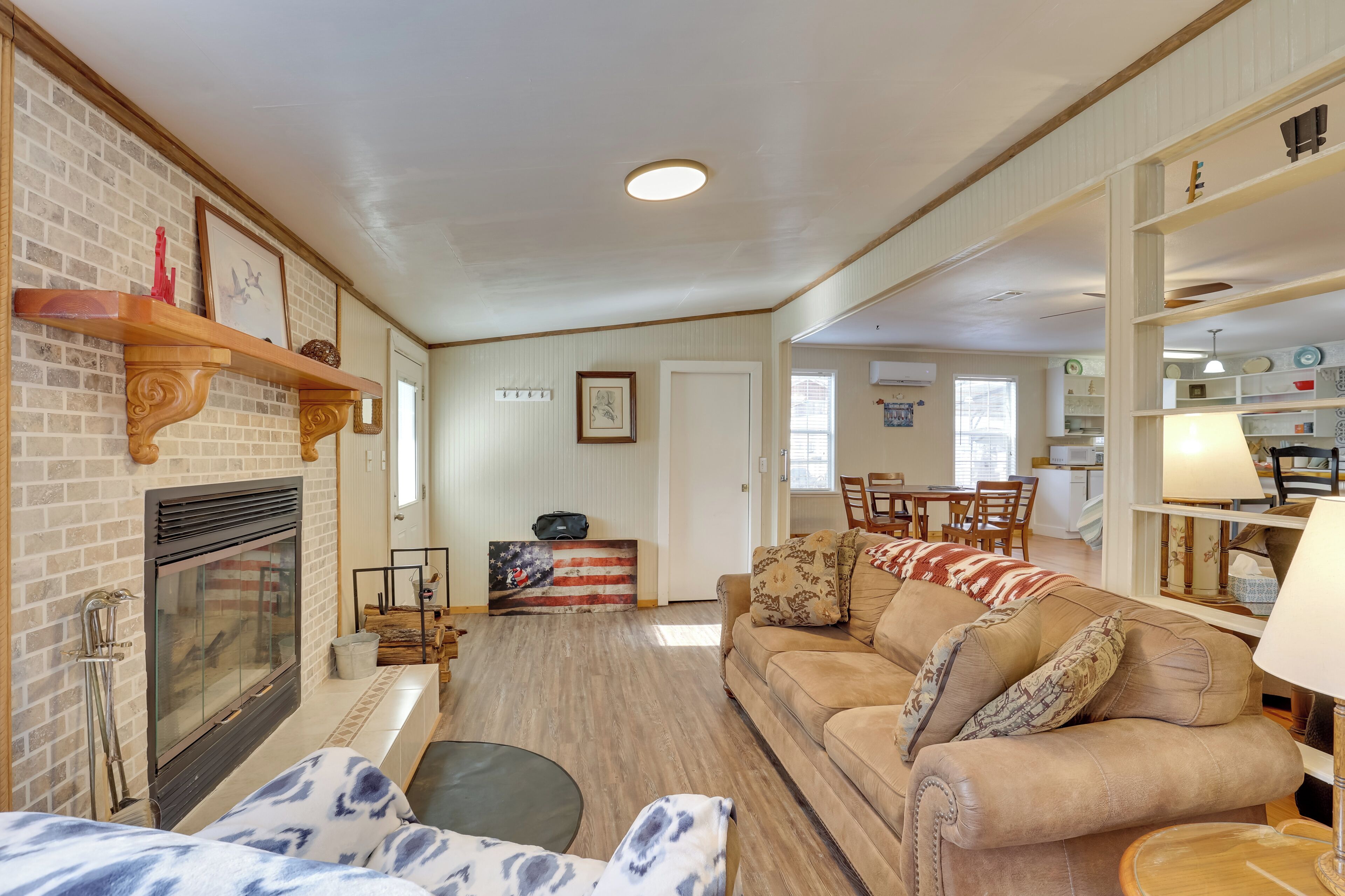 House (2 Bedrooms) | Interior