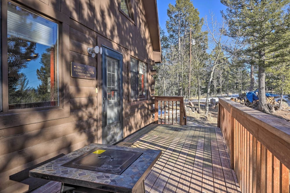 Secluded Mtn Escape! Cabin 6 Mi to Mueller Park - Pikes Peak, CO