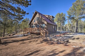 House (3 Bedrooms) | Interior - Secluded Mtn Escape! Cabin 6 Mi to Mueller Park (Divide)