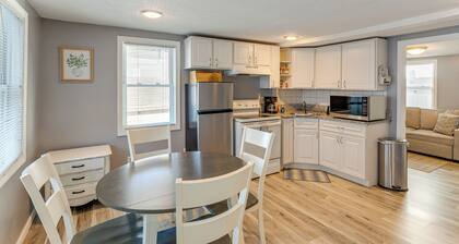 Walk to Public Beach Access! Breezy Hampton Condo