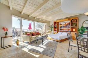 Front of property - Catalina Foothills Gem 8 Mi to Sabino Canyon (Tucson)