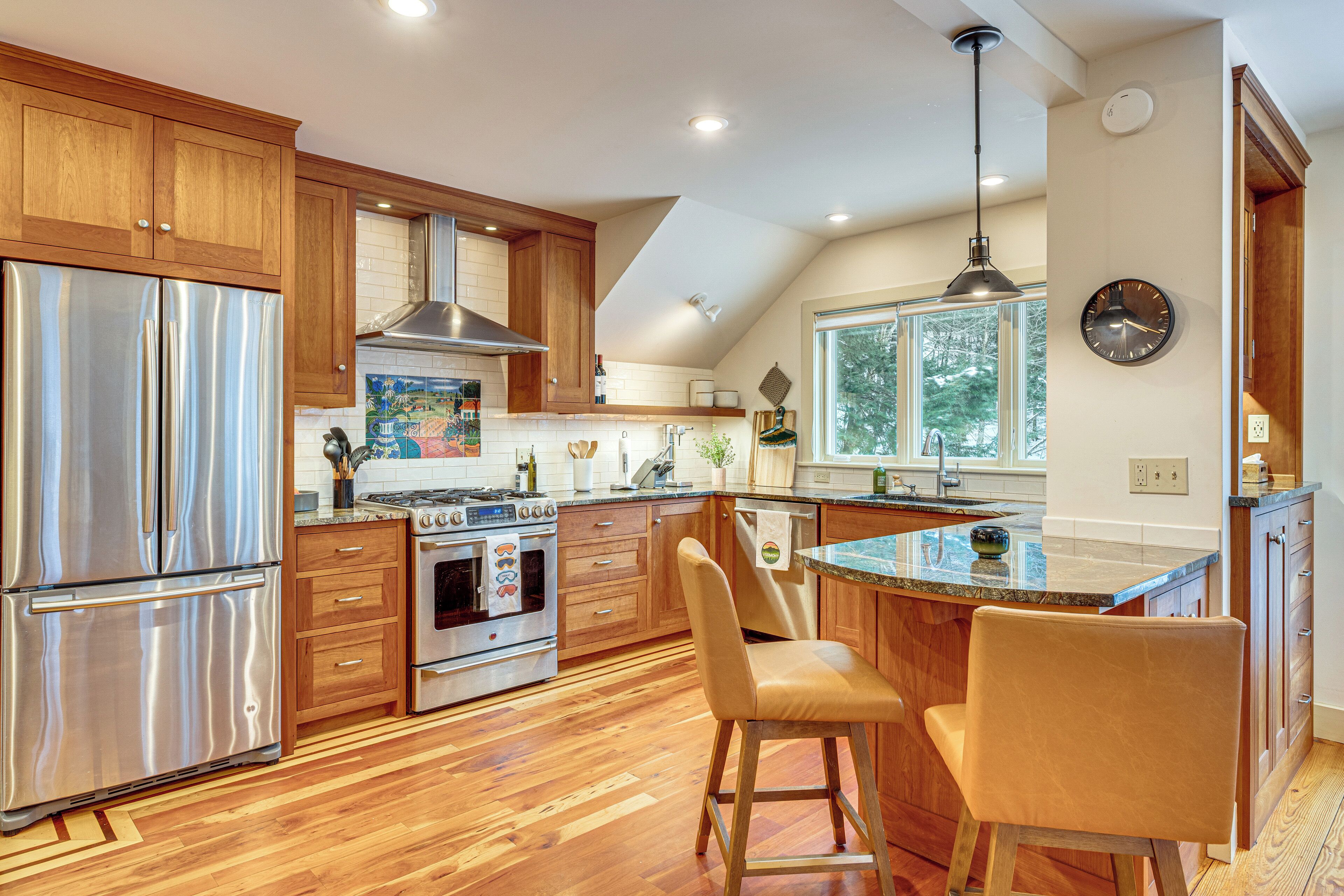 المنشأة من الداخل