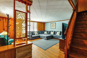 Interior - Year-round Fun on Lake Sheridan! Home w/ Patio (Nicholson)