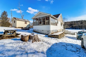 House (5 Bedrooms) | Interior - Year-round Fun on Lake Sheridan! Home w/ Patio (Nicholson)