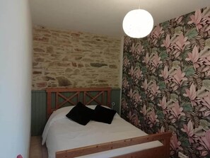 Wifi gratuïta i roba de llit 