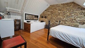 Wi-Fi gratuit, draps fournis