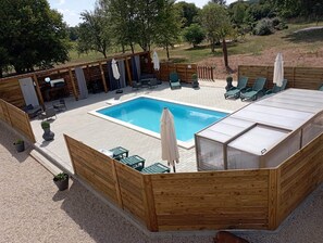 Piscina coberta i piscina a l'aire lliure 