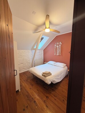 2 bedrooms, free WiFi, bed sheets - Ménerbes Cottage – Provençal charm & pool access – Les Gîtes du Petit Marcel (Soudan)
