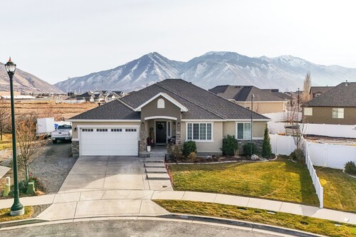 Retro + Bright! Family-friendly Daylight Unit