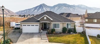 Retro + Bright! Family-friendly Daylight Unit