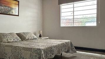 House, 3 Bedrooms, Smoking | 3 bedrooms