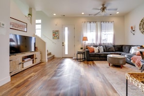 Casa (2 Bedrooms) | Interior