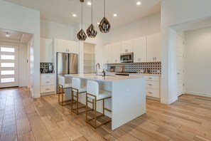 House (3 Bedrooms) | Bahagian dalam