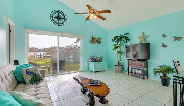 Interior - Lakefront Sanford Home w/ Community Pool (Sanford)