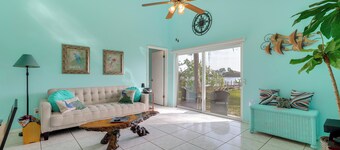 Bright Lakefront Sanford Home w/ Community Pool