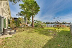 House (2 Bedrooms) | Interior - Lakefront Sanford Home w/ Community Pool (Sanford)