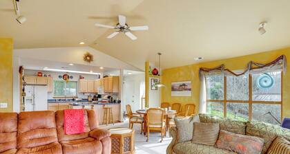 Walk to Lake Padden: Bellingham Home w/ Deck