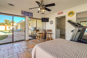 House (3 Bedrooms) | Interior - Pool & Personal Bar! 4 Mi to Downtown Mesa Home (Mesa)