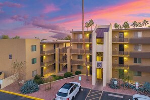 Apartment (2 Bedrooms) | Interior - Walk to Old Town & Fashion Square, Condo w/ Patio! (Scottsdale)