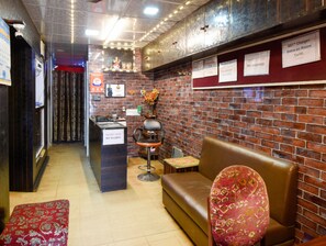 Reception - Hotel Dhingra Residency jabalpur (Jabalpur)