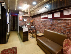 Exterior - Hotel Dhingra Residency jabalpur (Jabalpur)