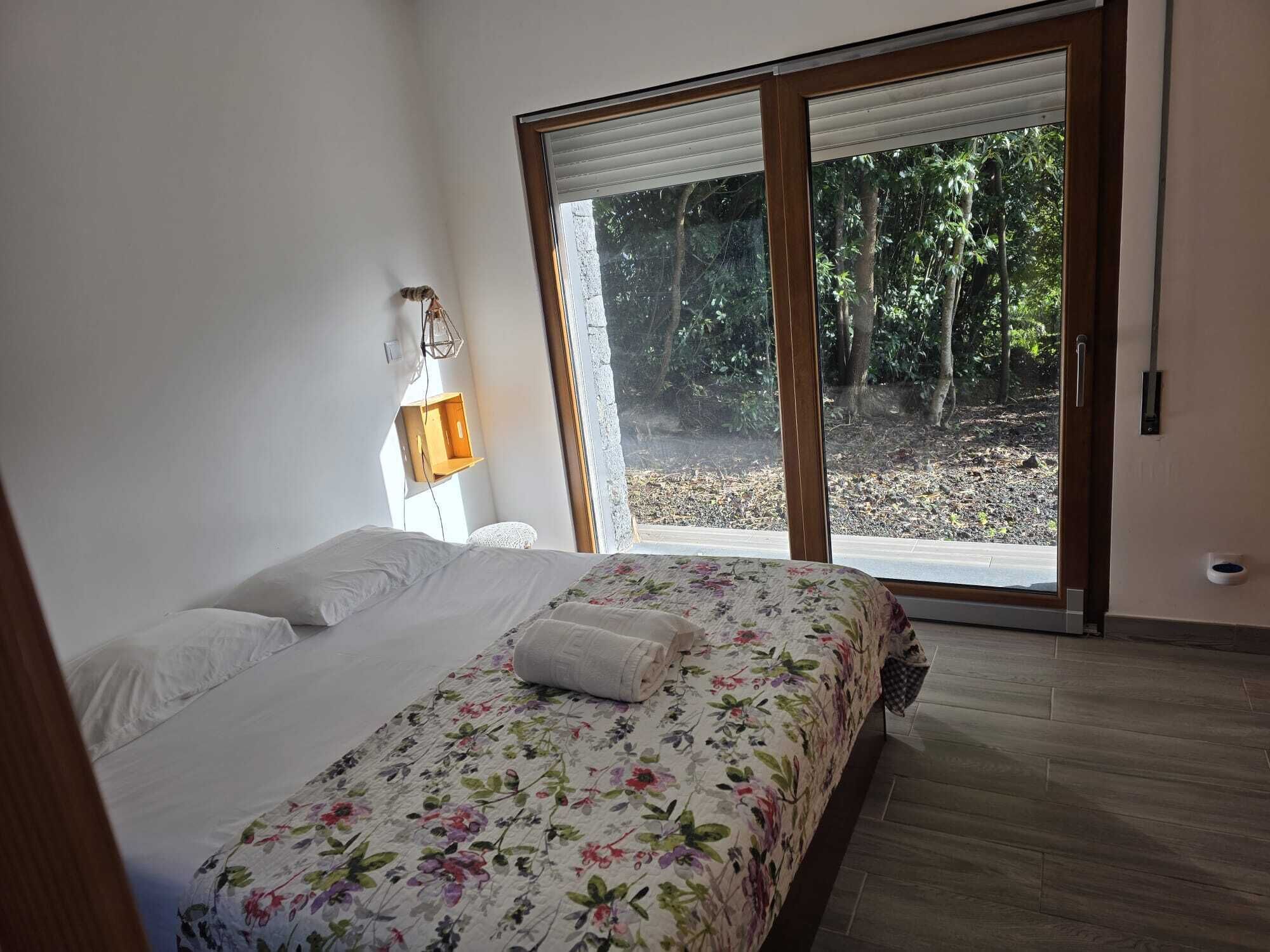 Apartment, 1 Queen Bed with Sofa bed, Kitchen, Garden View