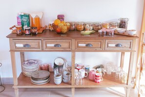 Dining - Quinta do Abacate (São Mateus da Calheta)