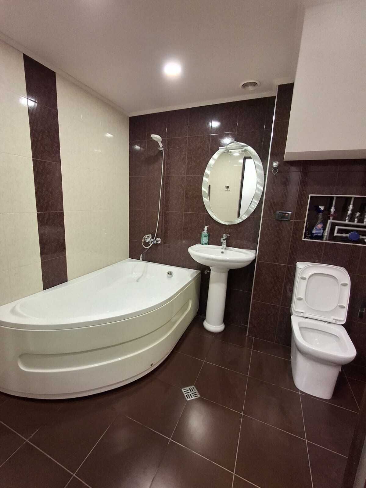 Douche, serviettes fournies