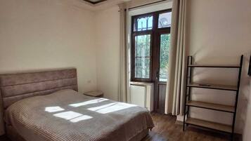 Fer et planche à repasser, Wi-Fi, draps fournis