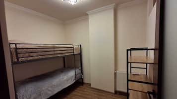 Fer et planche à repasser, Wi-Fi, draps fournis