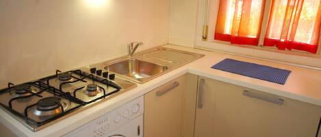 Villa, 2 Bedrooms, Garden View | Interior