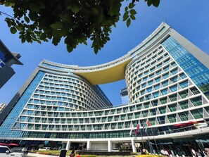 Exterior - PVH - Seven Palm - Studio Beach Access (Dubai)