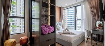 LUMIÈRE Riverside Premier Residence