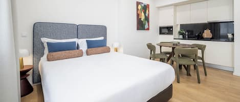 Family Studio | Down comforters, free WiFi, bed sheets