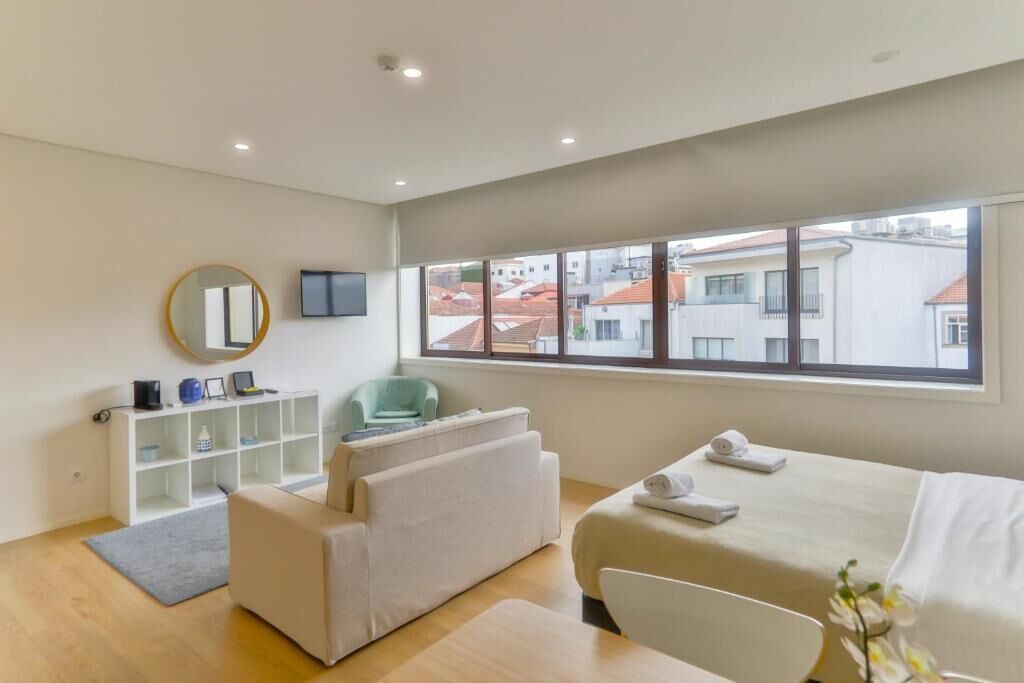 Studio – deluxe | Dundyner, wi-fi (inkludert) og sengetøy