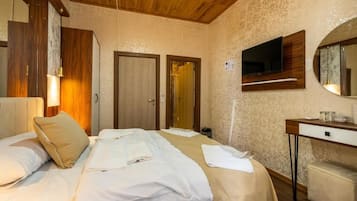 In-room safe, blackout curtains, soundproofing, iron/ironing board